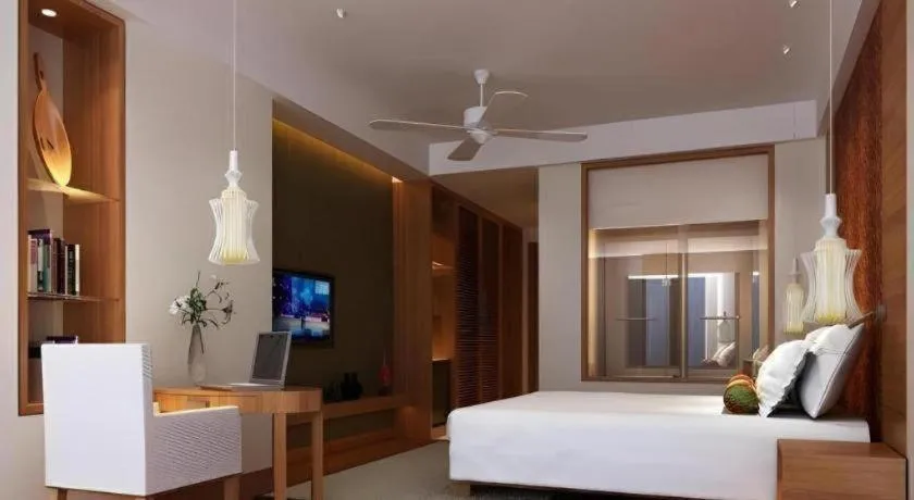 Bed in Wyndham Garden Hotel