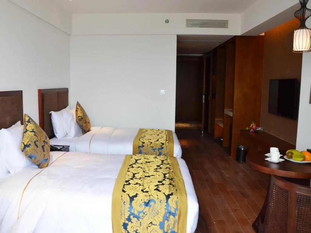 Bed in Wyndham Garden Hotel