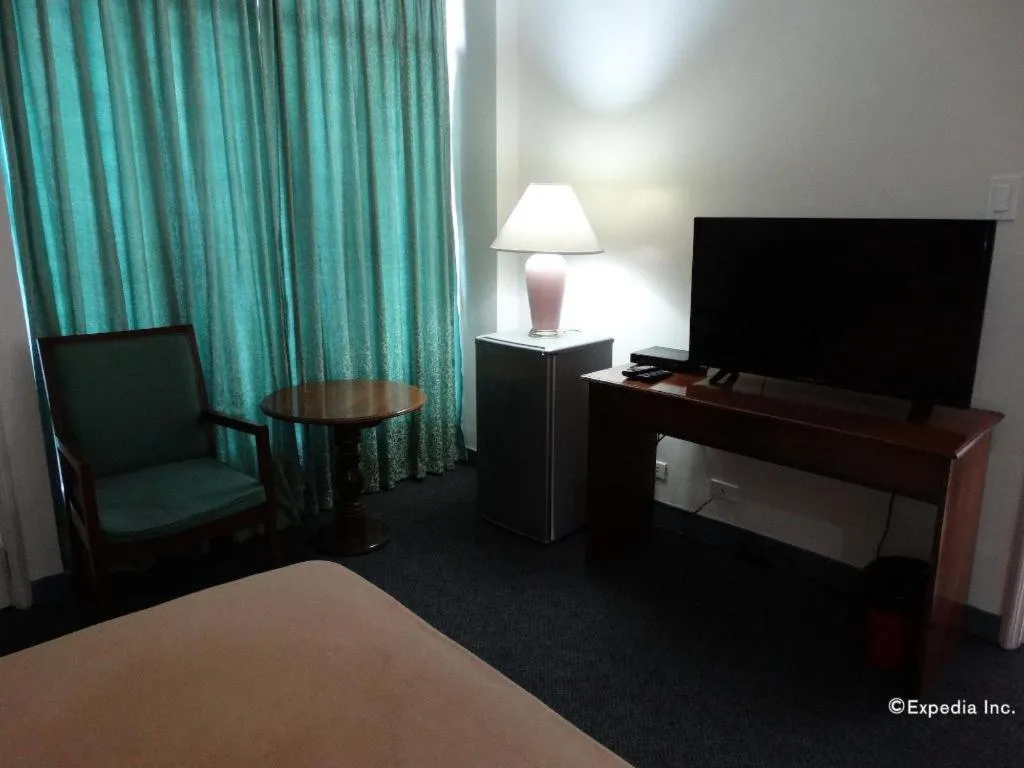 Bed in Adriatico Arms Hotel