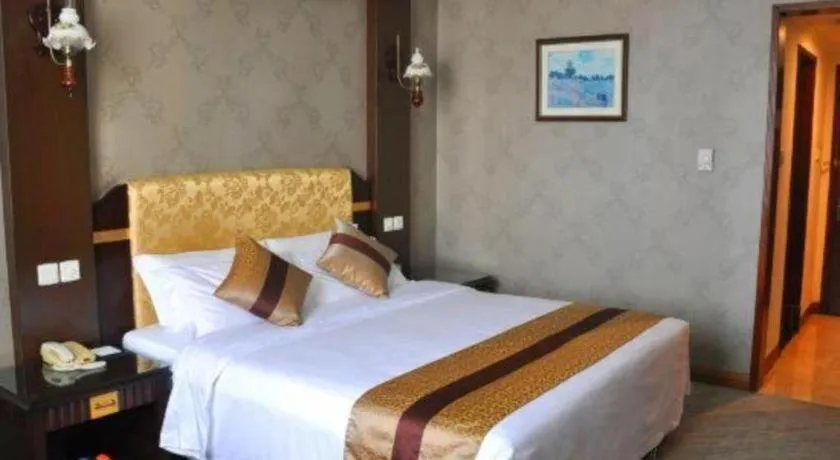 Bed in Chongqing Sunshine Continental Grand Hotel