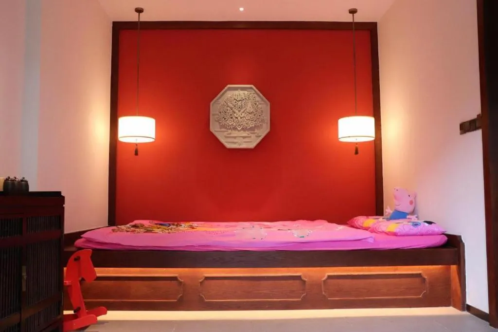 Bed in Grand House Chongqing Dazu Rock Carvings