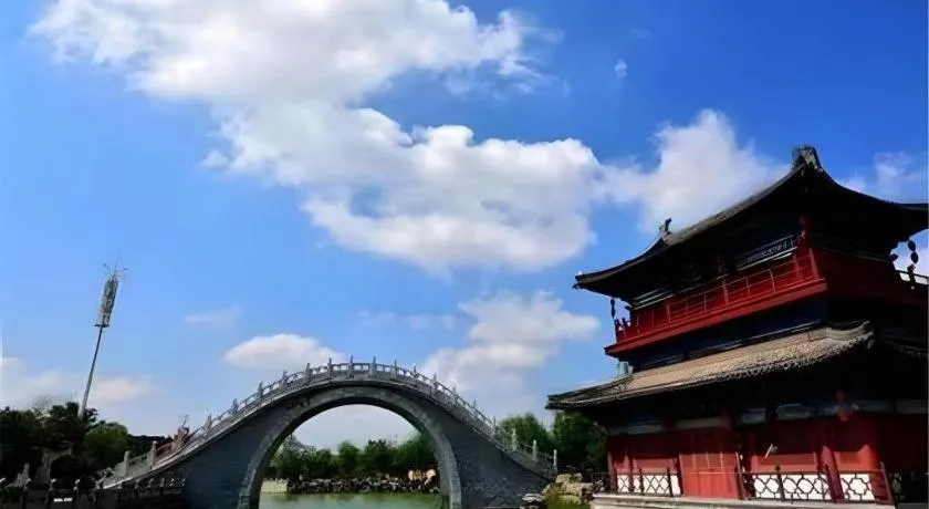 James Joyce Coffetel·Kaifeng Drum Tower