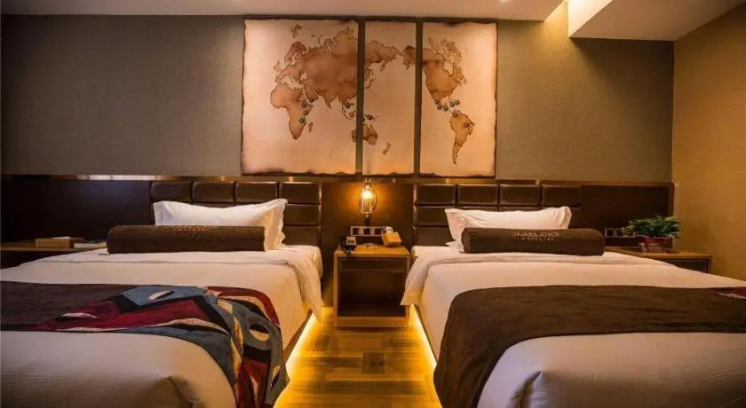 Bed in James Joyce Coffetel·Kaifeng Drum Tower