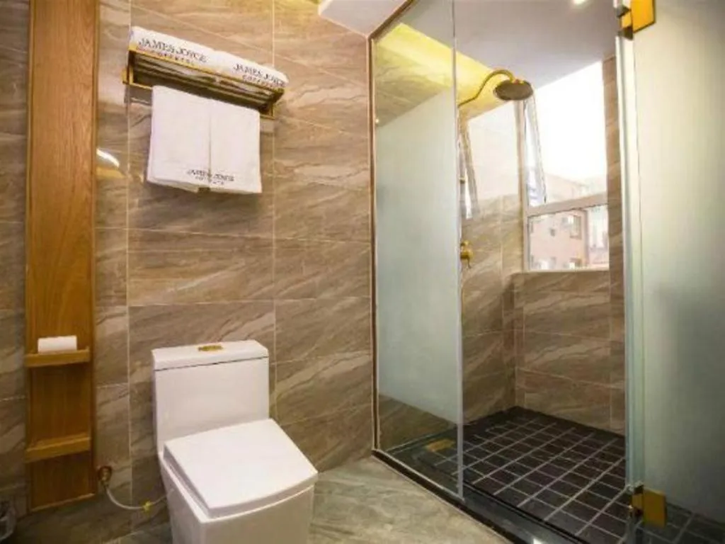 James Joyce Coffetel·Kaifeng Drum Tower