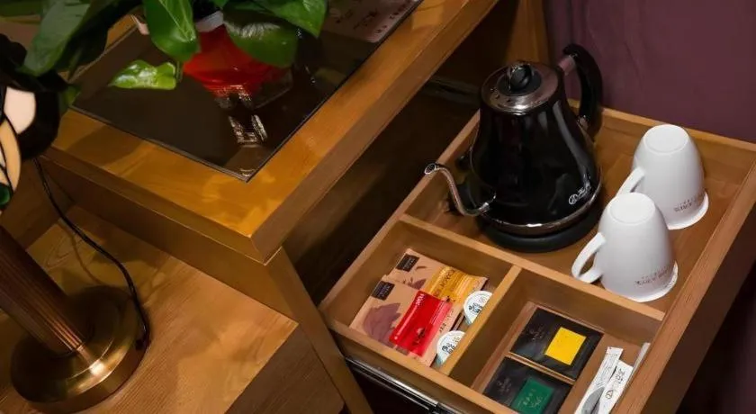 James Joyce Coffetel·Kaifeng Drum Tower