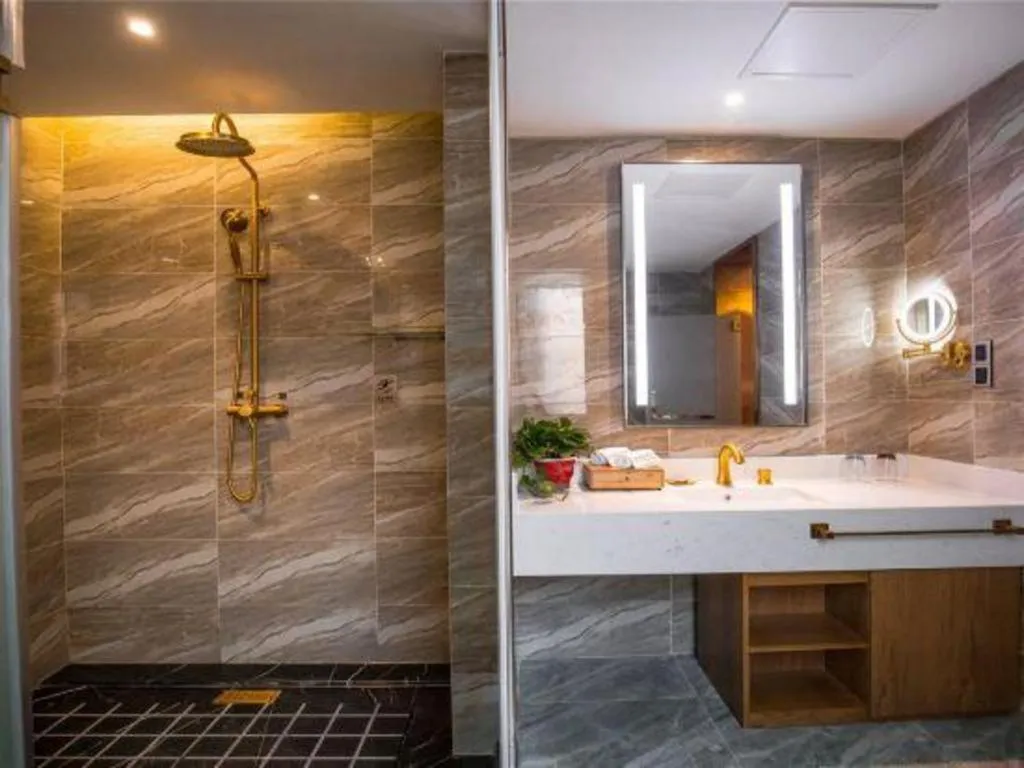 James Joyce Coffetel·Kaifeng Drum Tower