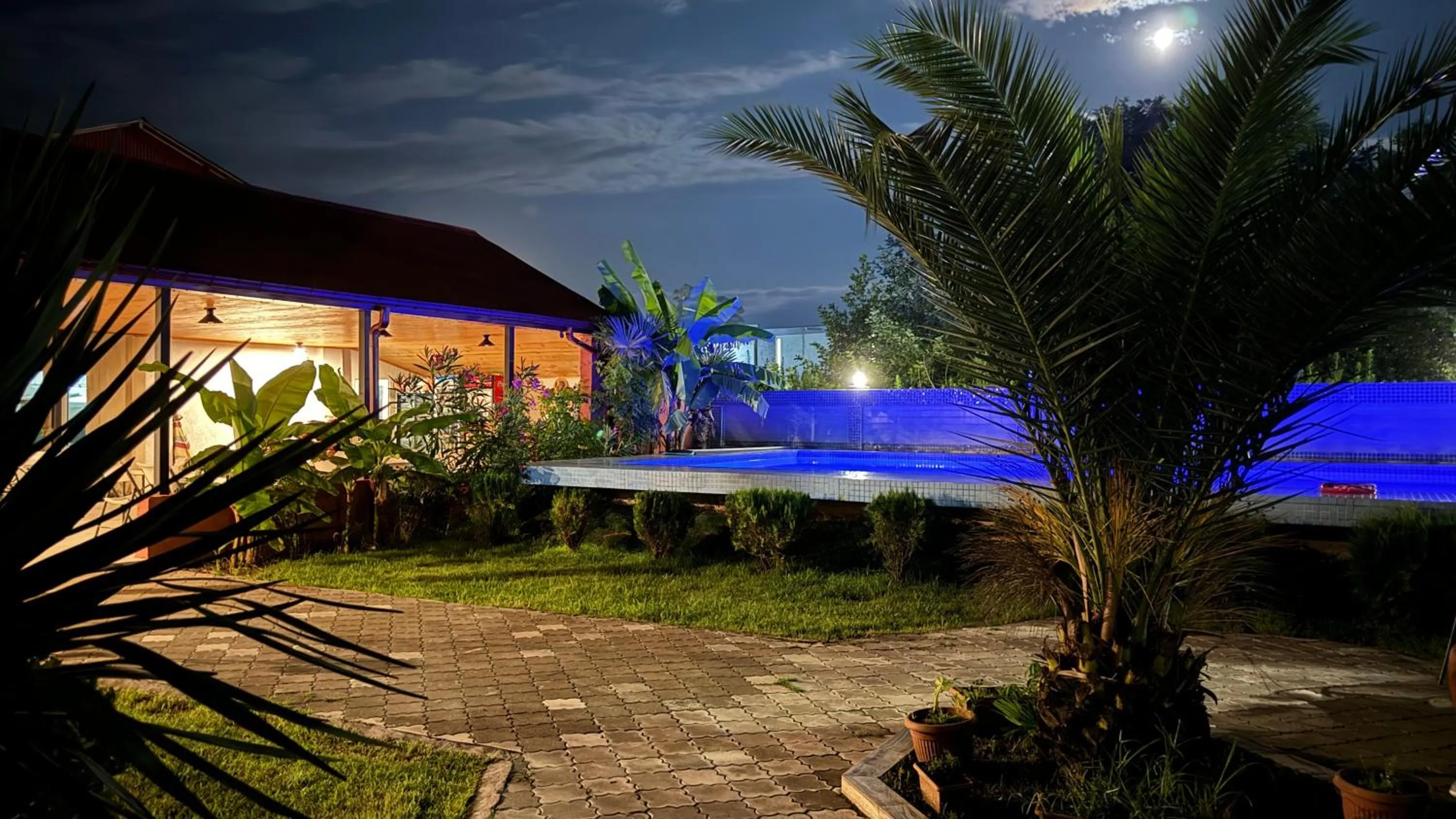 Restaurant/places to eat in Hotel Mirage Ureki