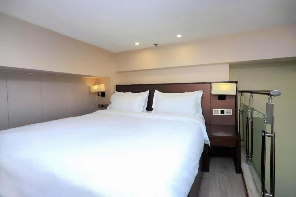 Bed in Zmax Changzhi Bayi Square