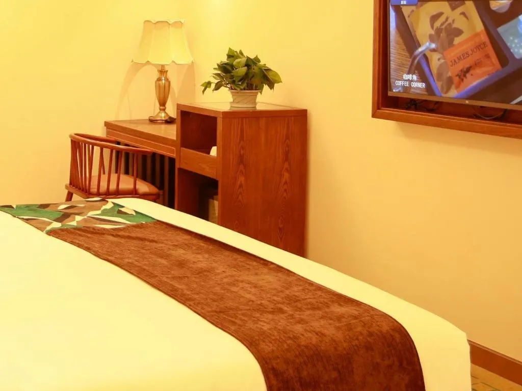 Bed in James Joyce Coffetel Harbin Railway Station Songlei Yuanda Pedestrian Street