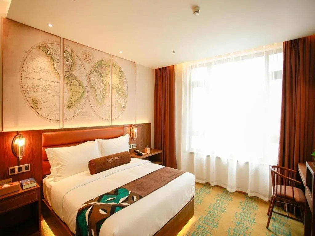 Bed in James Joyce Coffetel Harbin Railway Station Songlei Yuanda Pedestrian Street