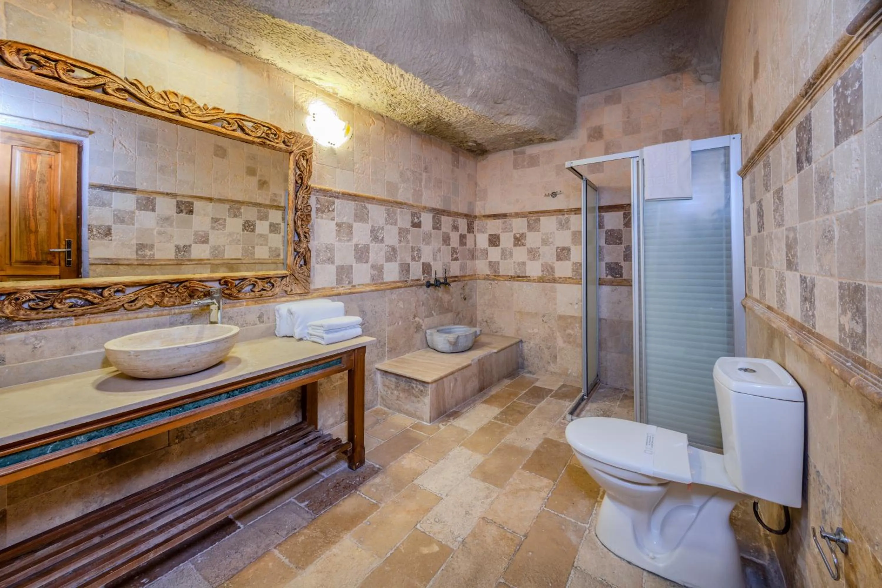 Shower in Onur Cave Cappadocia