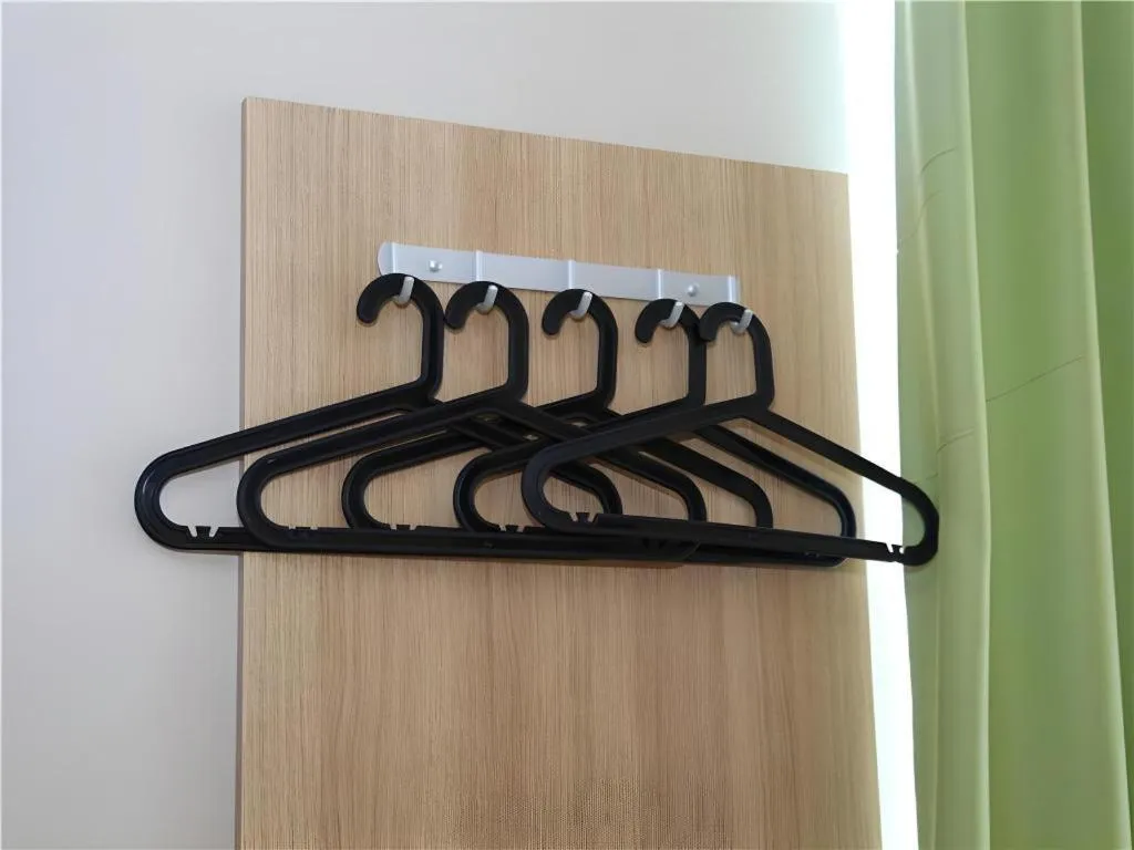 IU Hotel Nanchang West Railway Metro Station