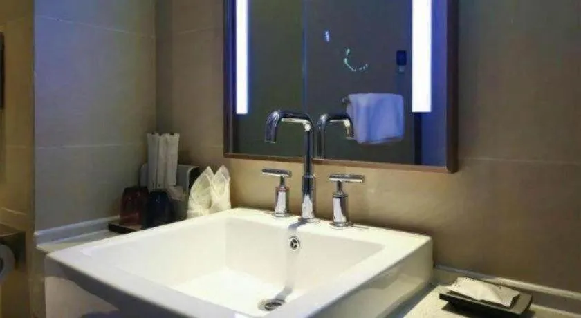 Lavande Hotel Beijing Daxing Airport Qingyuan Road Metro Station Joy City