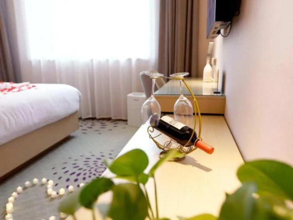 Bed in Lavande Hotel Beijing Daxing Airport Qingyuan Road Metro Station Joy City