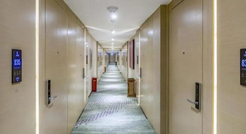 Lavande Hotel Beijing Daxing Airport Qingyuan Road Metro Station Joy City