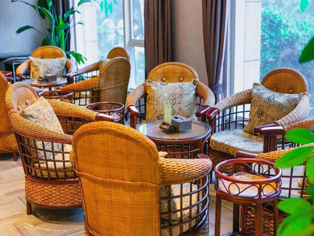 James Joyce Coffetel Chengdou Wuqing Wanda Plaza