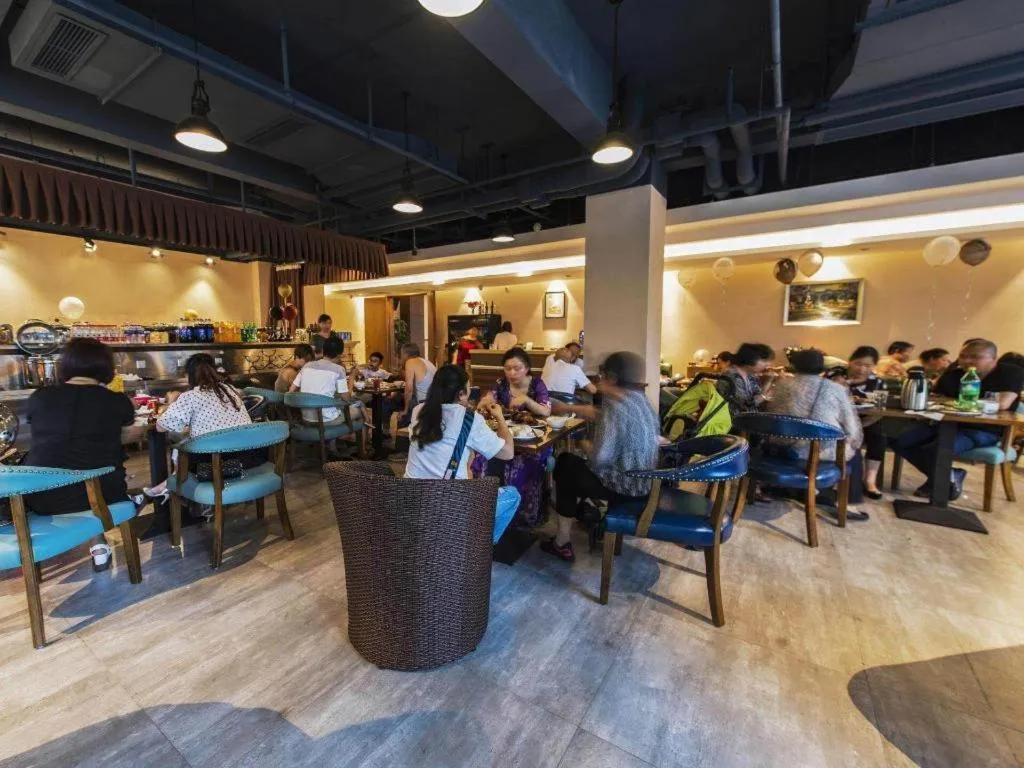 James Joyce Coffetel Chengdou Wuqing Wanda Plaza