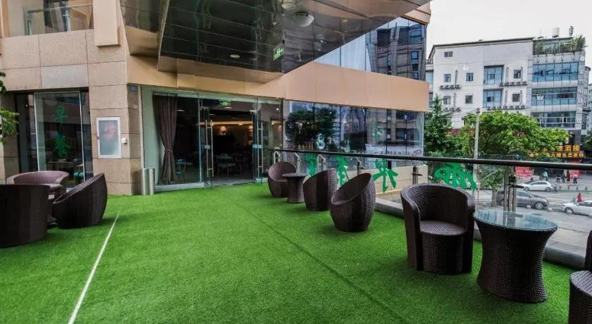 James Joyce Coffetel Chengdou Wuqing Wanda Plaza