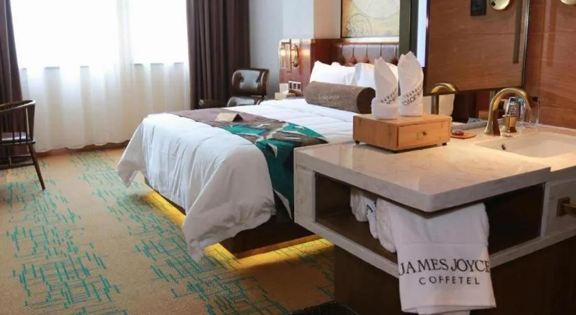 Bed in James Joyce Coffetel Chengdou Wuqing Wanda Plaza
