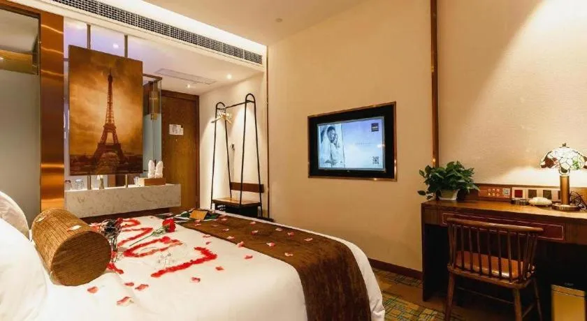 Bed in James Joyce Coffetel Chengdou Wuqing Wanda Plaza