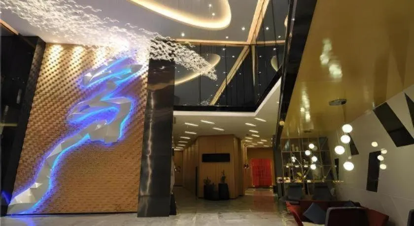 Borrman Hotel Hechi Bama Central Cultural Plaza