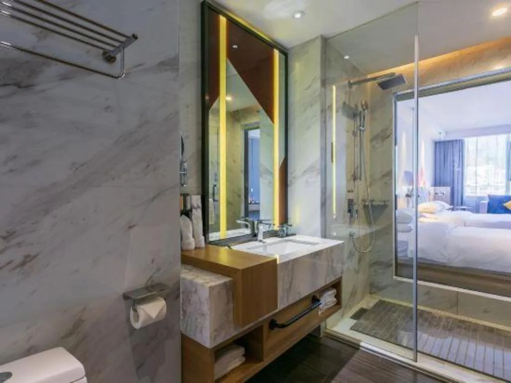 Borrman Hotel Hechi Bama Central Cultural Plaza