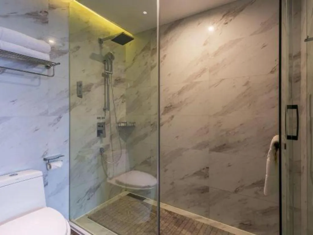 Borrman Hotel Hechi Bama Central Cultural Plaza