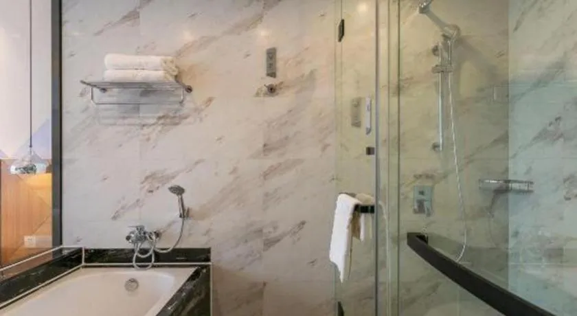 Borrman Hotel Hechi Bama Central Cultural Plaza