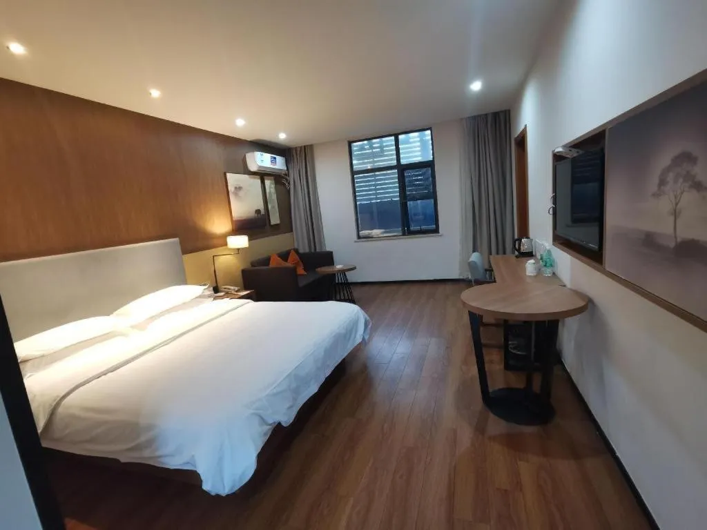 Bed in Jtour Inn Suizhou Yanhe Avenue