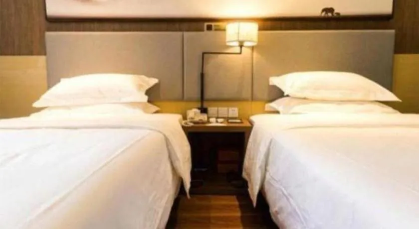 Bed in Jtour Inn Suizhou Yanhe Avenue