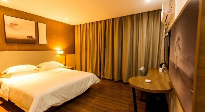 Bed in Jtour Inn Suizhou Yanhe Avenue