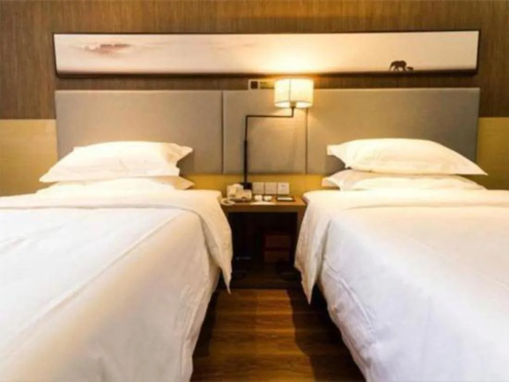 Bed in Jtour Inn Suizhou Yanhe Avenue