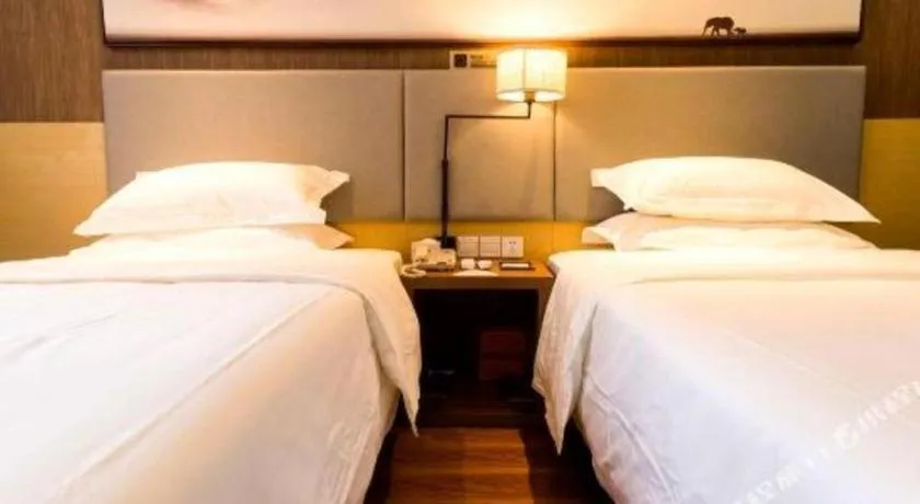 Bed in Jtour Inn Suizhou Yanhe Avenue