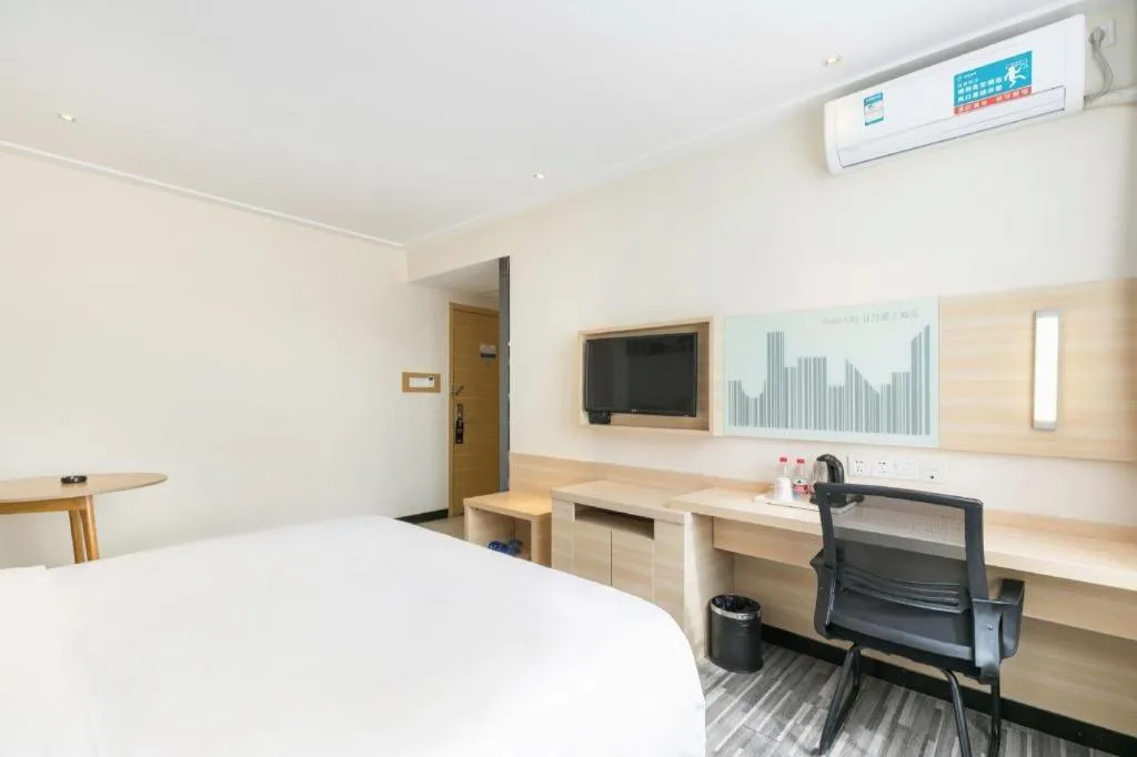 Bed in City Comfort Inn Guangzhou Zengcheng Wanda Plaza Metro Station