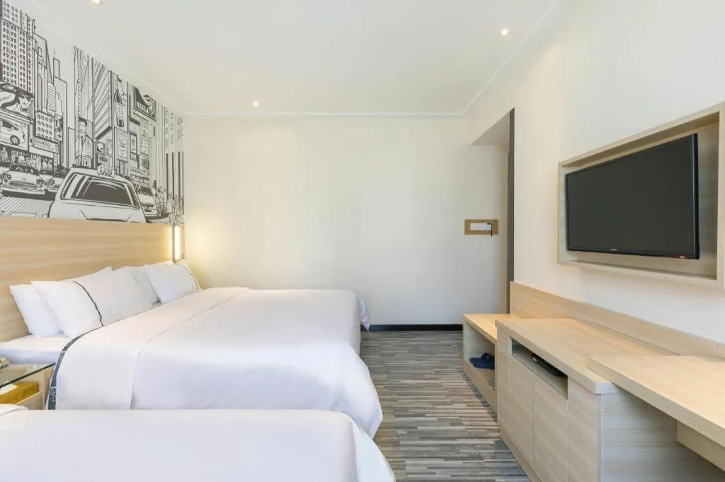 Bed in City Comfort Inn Guangzhou Zengcheng Wanda Plaza Metro Station