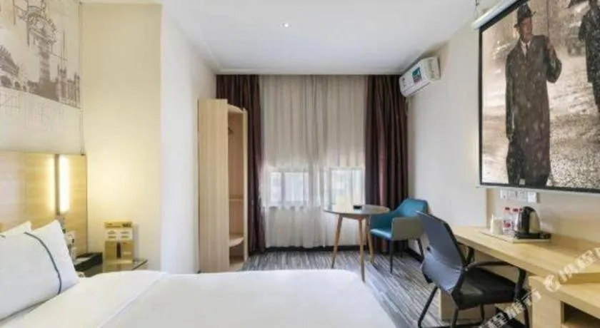 Bed in City Comfort Inn Guangzhou Zengcheng Wanda Plaza Metro Station