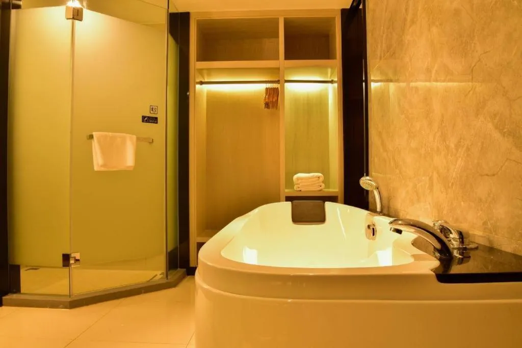 Echarm Hotel Xiantao Yuantai Weilaicheng