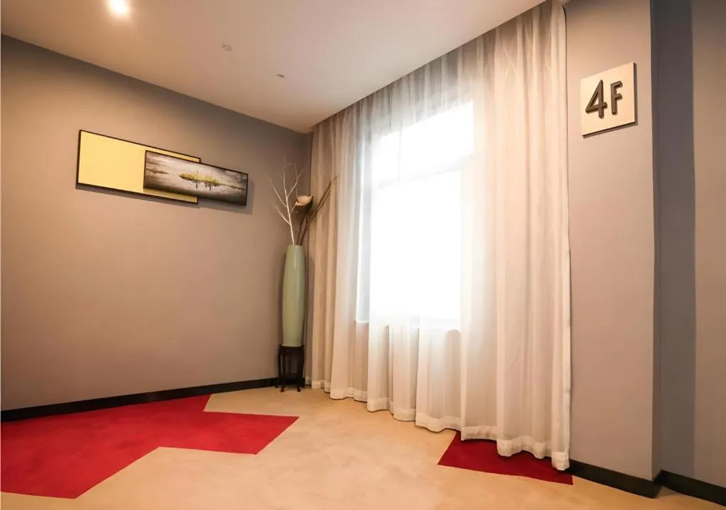 Borrman Hotel Xiamen Xiang'an Maxiang