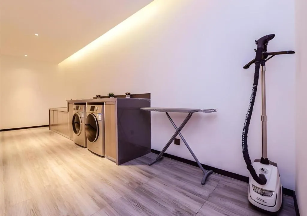 Echarm Hotel Guizhou Xingyi Jushan Avenue