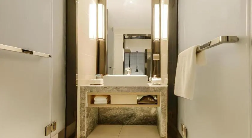 Echarm Hotel Guizhou Xingyi Jushan Avenue