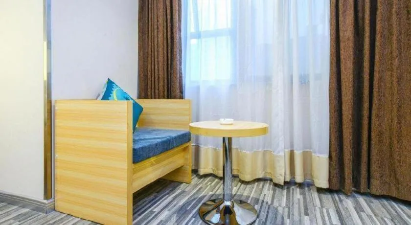 Bed in City Comfort Inn Chongqing Yangjiaping Pedestrian Street the MixC