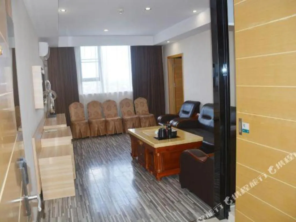 City Comfort Inn Yunfu Luoding Triumph Plaza