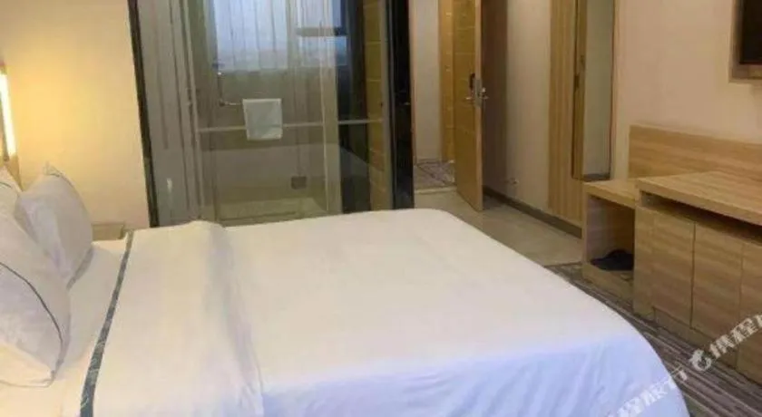 Bed in City Comfort Inn Yunfu Luoding Triumph Plaza