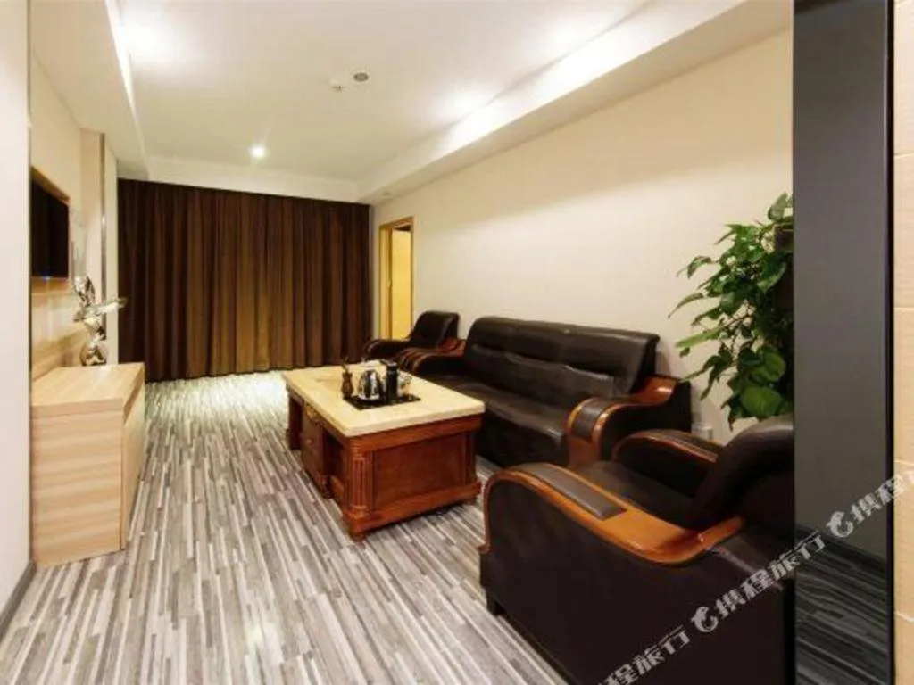 Bed in City Comfort Inn Yunfu Luoding Triumph Plaza