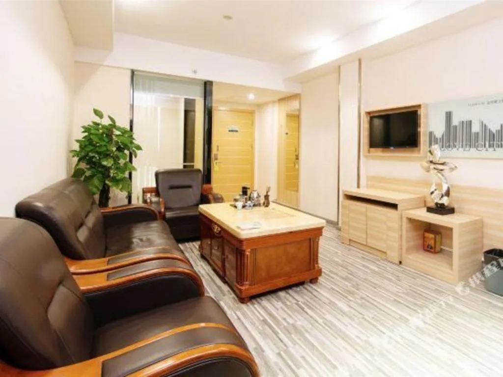 City Comfort Inn Yunfu Luoding Triumph Plaza