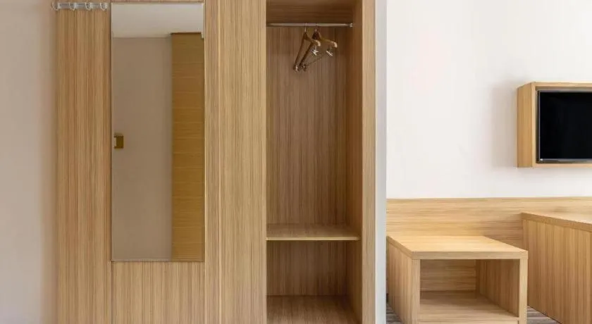 City Comfort Inn Yunfu Luoding Triumph Plaza