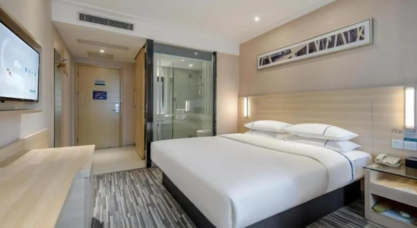 Bed in City Comfort Inn Yunfu Luoding Triumph Plaza