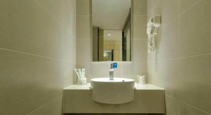 City Comfort Inn Hotel Guiyang Normal University Yangmingci Metro Station