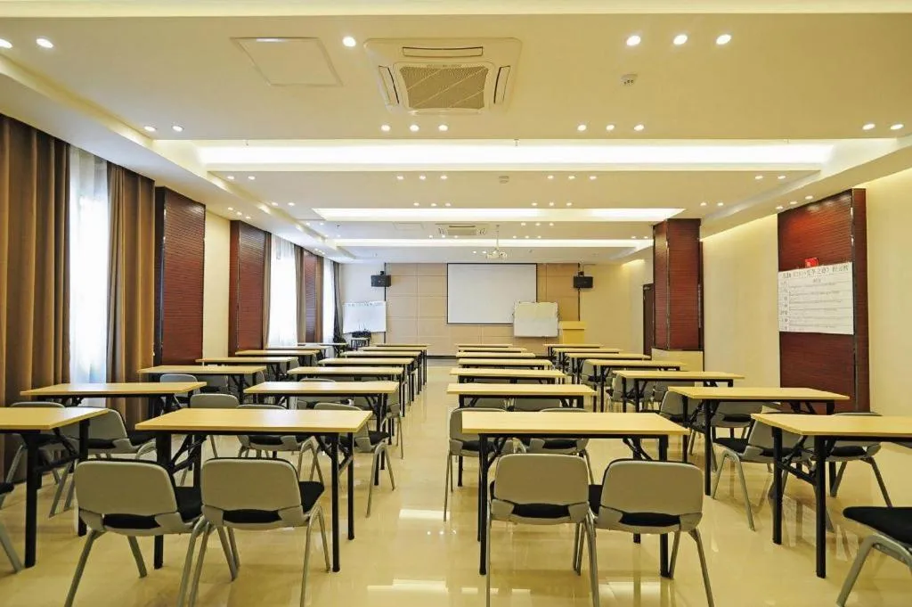 City Comfort Inn Hotel Guiyang Normal University Yangmingci Metro Station