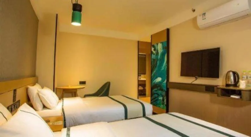 Bed in City Comfort Inn Hezhou Avenue